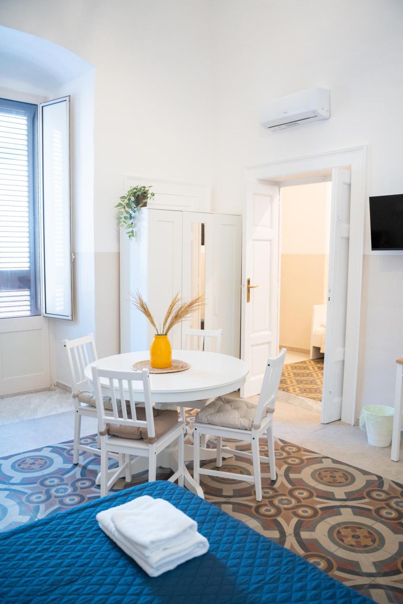 바리 Principe Amedeo 93 B&B 외부 사진