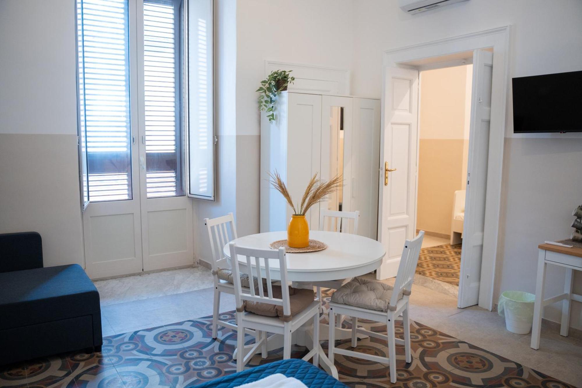 바리 Principe Amedeo 93 B&B 외부 사진