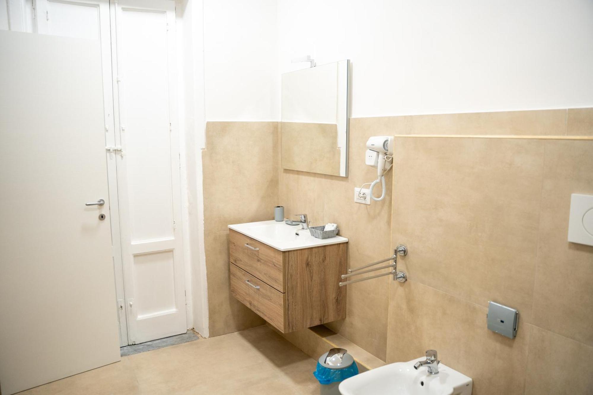 바리 Principe Amedeo 93 B&B 외부 사진